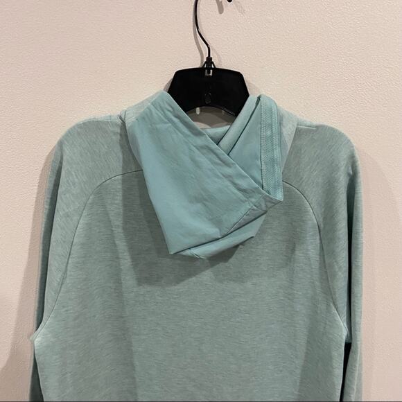 All in Motion Light Blue Pullover Hoodie Size M Long Sleeve Activewear Top - Picture 9 of 12